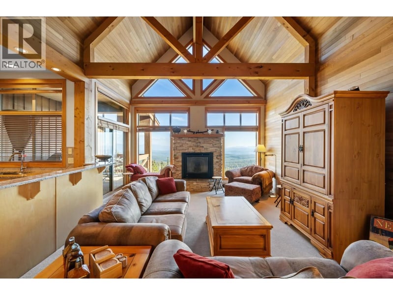 #11 165 Kettle View Road, Big White, British Columbia, V1P1P3, Big White, British Columbia — photo 1 of 5