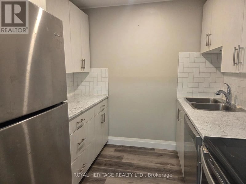 #208 8800 Willoughby Drive, Niagara Falls (Chippawa), Ontario, L2G6X8, Niagara Falls (Chippawa), Ontario — photo 1 of 5