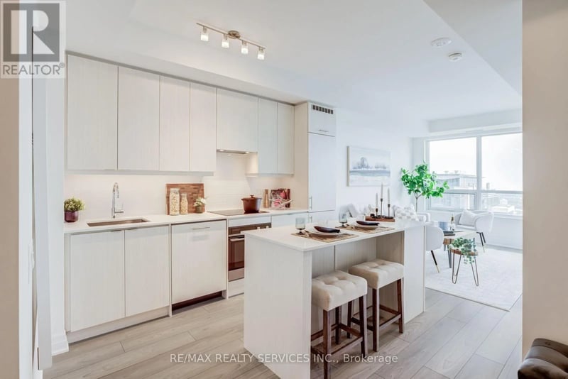 #3507 36 Elm Drive, Mississauga (Fairview), Ontario, L5B0N3, Mississauga (Fairview), Ontario — photo 1 of 5