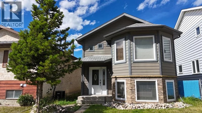 389 BOUTIN Avenue, Hinton, Alberta, T7V1A2, Hinton, Alberta — photo 1 of 5