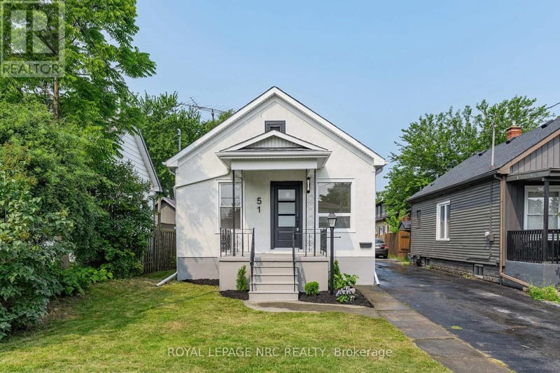 51 Queen Street South, Thorold (Thorold Downtown), Ontario, L2V3N2, Thorold (Thorold Downtown), Ontario — photo 1 of 5
