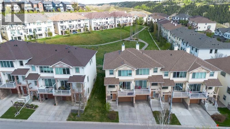 296 Sunset Point, Cochrane, Alberta, T4C0K8, Cochrane, Alberta — photo 1 of 5