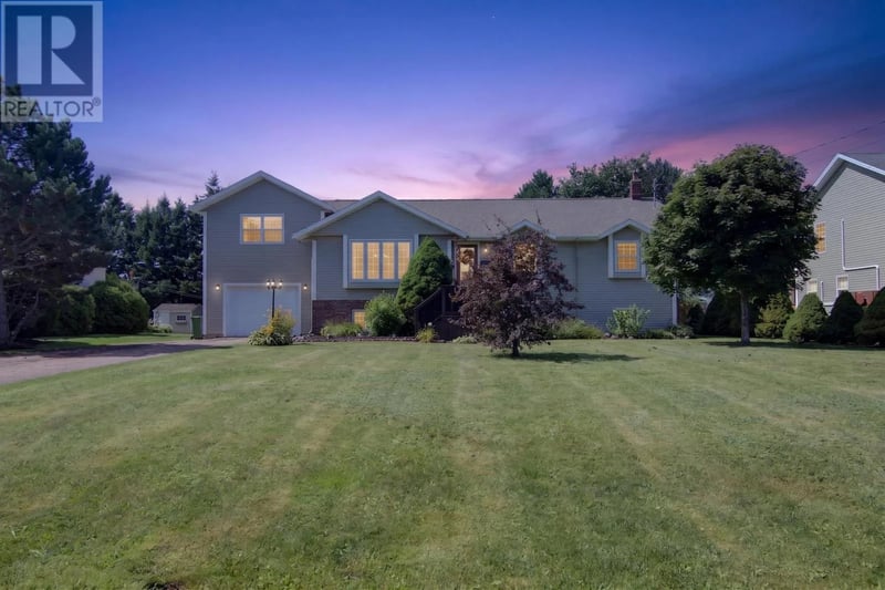 52 Hallie Drive, Summerside, Prince Edward Island, C1N6C1, Summerside, Prince Edward Island — photo 1 of 5