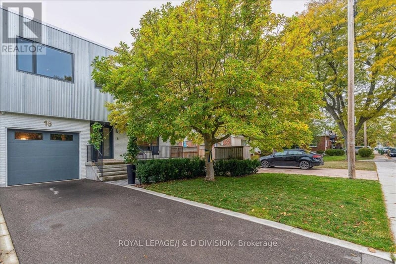 16 Forty First Street, Toronto (Long Branch), Ontario, M8W3N5, Toronto (Long Branch), Ontario — photo 1 of 5