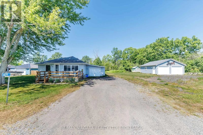 429 Delaware Avenue, Fort Erie (Crescent Park), Ontario, L2A5M4, Fort Erie (Crescent Park), Ontario — photo 1 of 5