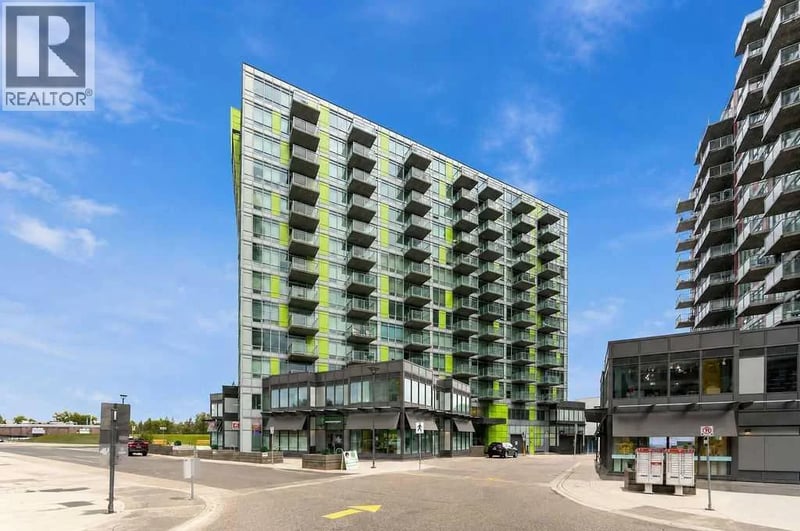30 Brentwood Common Northwest, Calgary, Alberta, T2L2L8, Calgary, Alberta — photo 1 of 5