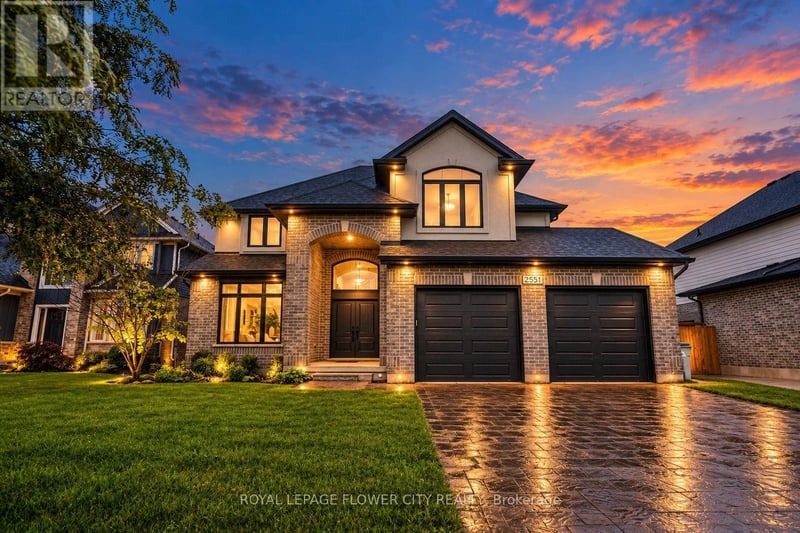 2551 TERRY FOX Court, Strathroy-Caradoc (Mount Brydges), Ontario, N0L1W0, Strathroy-Caradoc (Mount Brydges), Ontario — photo 1 of 5