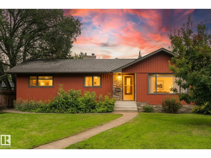 15930 93 AV NW, Edmonton, Alberta, T5R5H5, Edmonton, Alberta — photo 1 of 5