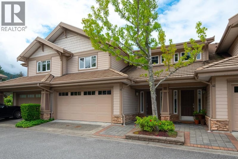 43 POINT Terrace, West Vancouver, British Columbia, V0N3Z1, West Vancouver, British Columbia — photo 1 of 5