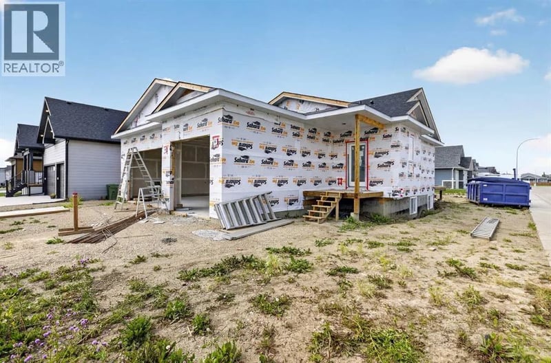38 Viceroy Crescent, Olds, Alberta, T4H0G2, Olds, Alberta — photo 1 of 5