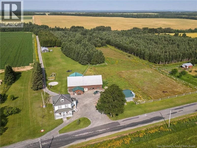 729 Route 260, Saint-Quentin, New Brunswick, E8A2L7, Saint-Quentin, New Brunswick — photo 1 of 5