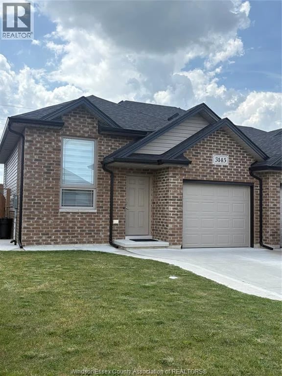 3145 VIOLA Crescent, Windsor, Ontario, N8N0A1, Windsor, Ontario — photo 1 of 5