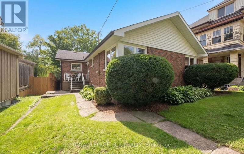 11A York Street, Orangeville, Ontario, L9W1L7, Orangeville, Ontario — photo 1 of 5