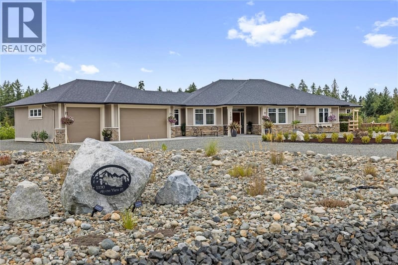 1100 Alpine View Place, Qualicum Beach, British Columbia, V9K1V6, Qualicum Beach, British Columbia — photo 1 of 5