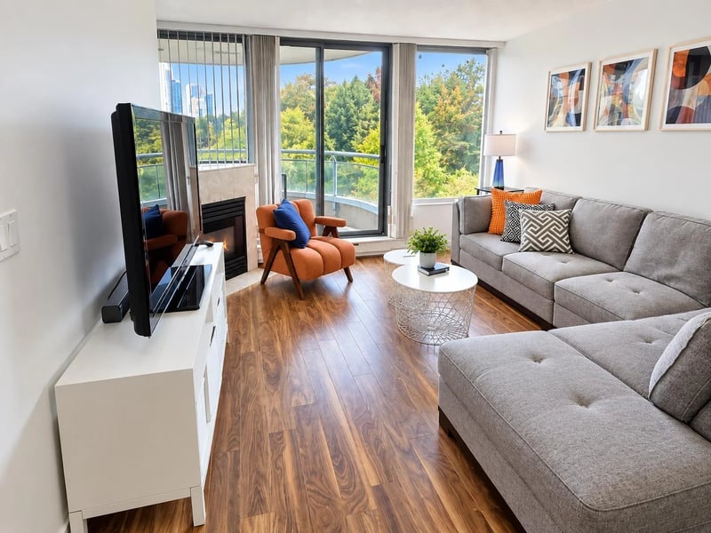 #602 13353 108 Avenue, Surrey, British Columbia, V3T5T5, Surrey, British Columbia — photo 1 of 5