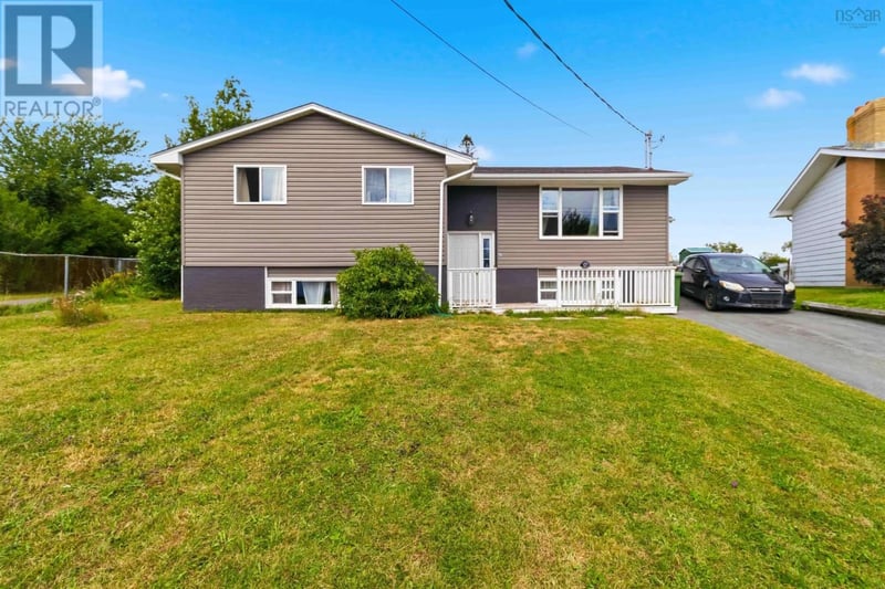 62 Shalimar Crescent, Dartmouth, Nova Scotia, B2W4L8, Dartmouth, Nova Scotia — photo 1 of 5