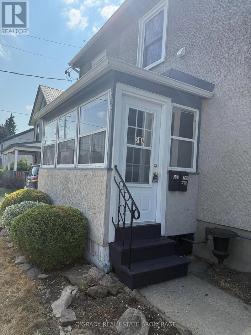 28 James Street East, Brockville, Ontario, K6V1K2, Brockville, Ontario — photo 1 of 5