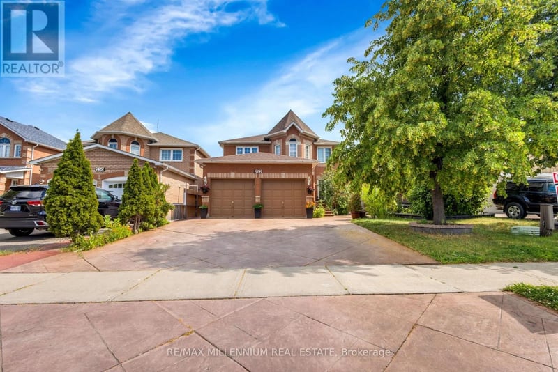 252 Mountainberry Road, Brampton (Sandringham-Wellington), Ontario, L6R1H9, Brampton (Sandringham-Wellington), Ontario — photo 1 of 5