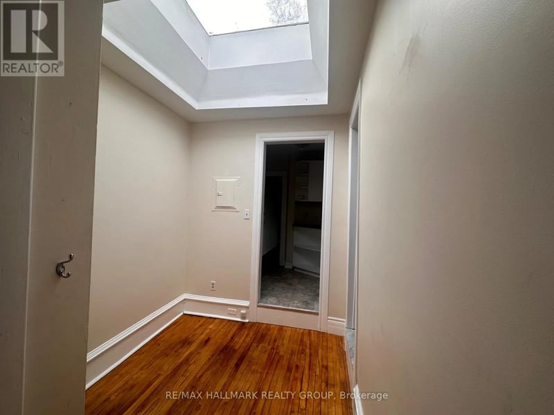 #2 94 Fairmont Avenue, Ottawa, Ontario, K1Y1X5, Ottawa, Ontario — photo 1 of 5