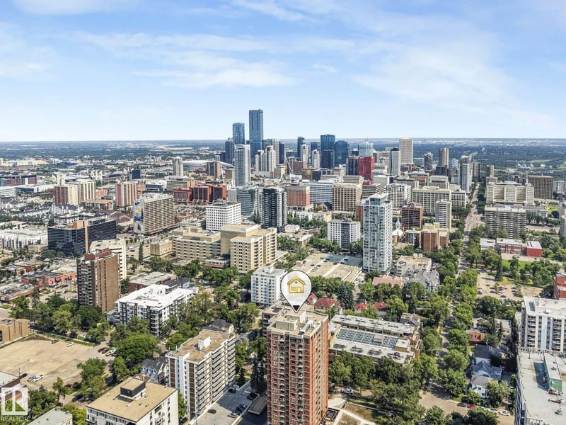 #302 9916 113 ST NW, Edmonton, Alberta, T5K2N3, Edmonton, Alberta — photo 1 of 5