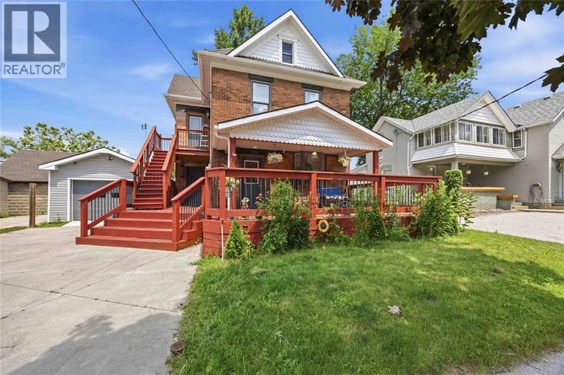 136 DURAND Street, Sarnia, Ontario, N7T5A2, Sarnia, Ontario — photo 1 of 5