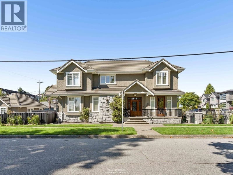 255 CARLETON Avenue, Burnaby, British Columbia, V5C6S9, Burnaby, British Columbia — photo 1 of 5