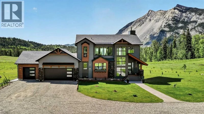 2616 Valley Ridge Drive, Frank, Alberta, T0K0E0, Frank, Alberta — photo 1 of 5