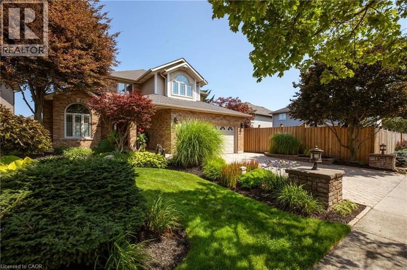 4 LIDO Drive, Stoney Creek, Ontario, L8E5E5, Stoney Creek, Ontario — photo 1 of 5