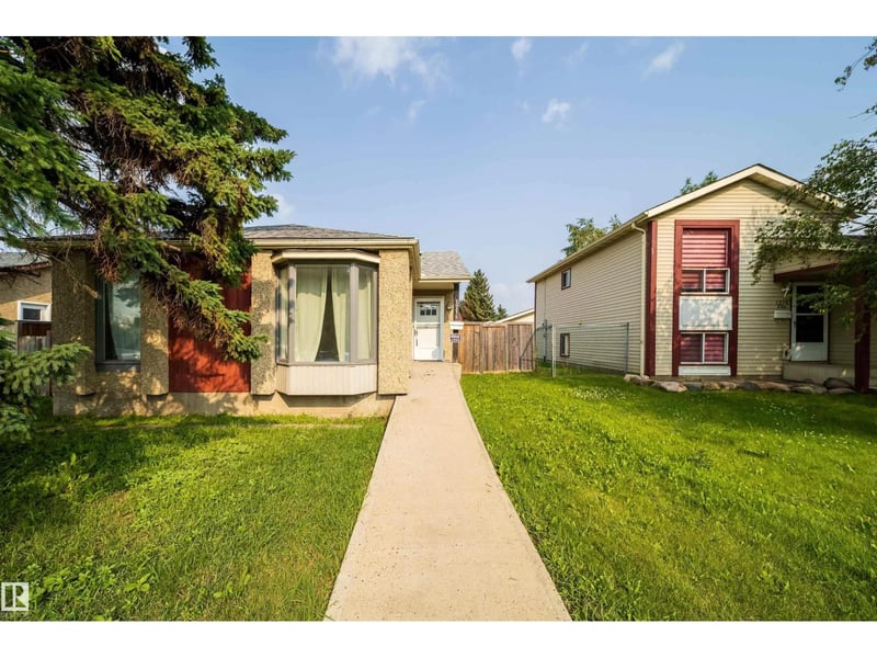 1719 37 ST NW, Edmonton, Alberta, T6L2P6, Edmonton, Alberta — photo 1 of 5