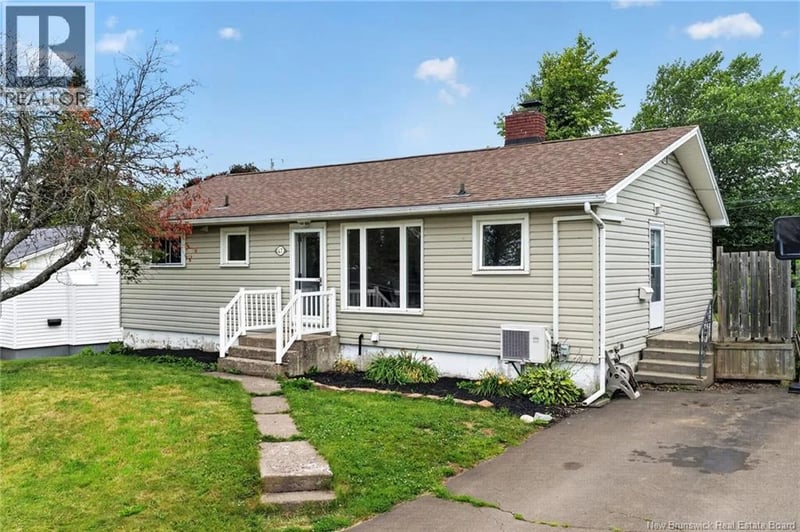 47 Willowbend Drive, Moncton, New Brunswick, E1A2L9, Moncton, New Brunswick — photo 1 of 5