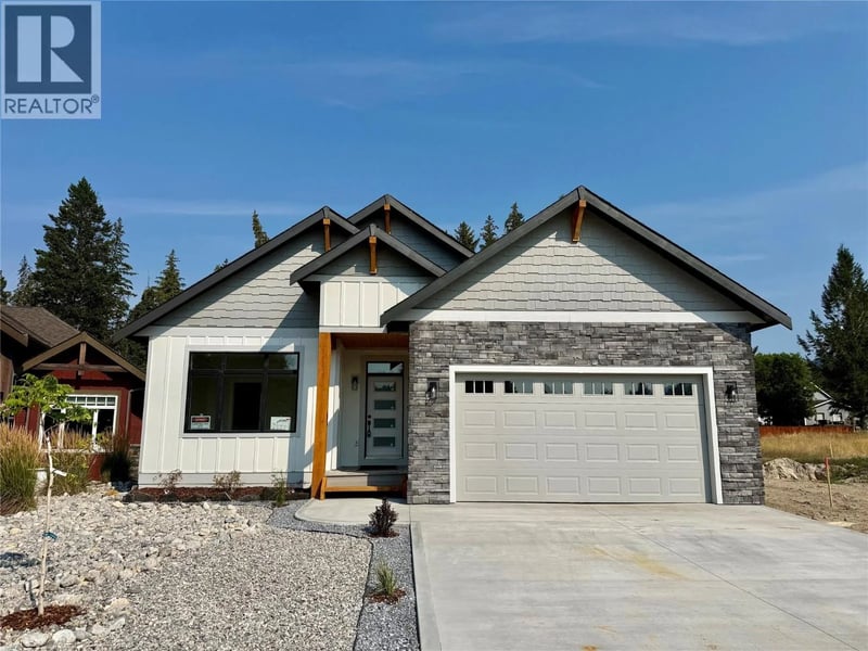 1814 Foxwood Trail, Windermere, British Columbia, V0B2L2, Windermere, British Columbia — photo 1 of 5