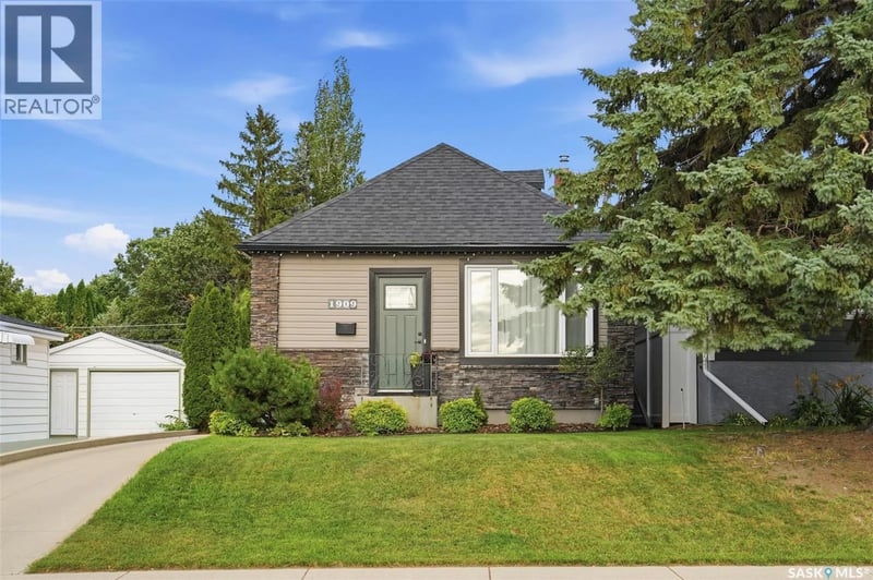 1909 William AVENUE, Saskatoon, Saskatchewan, S7J1A1, Saskatoon, Saskatchewan — photo 1 of 5
