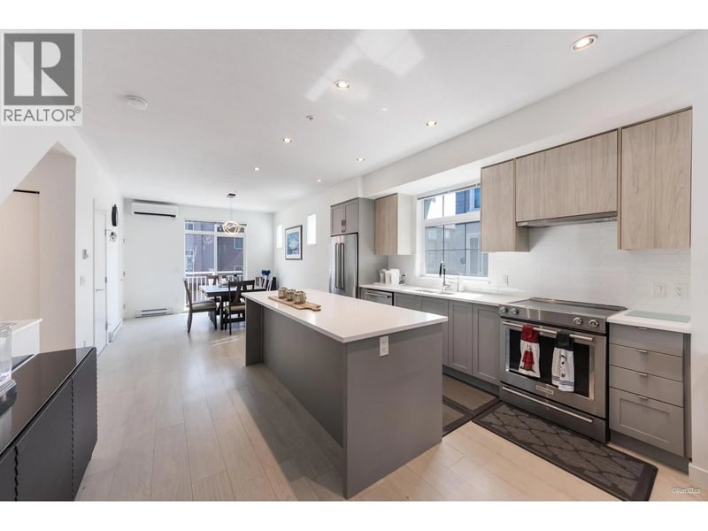 #8 2560 PITT RIVER Road, Port Coquitlam, British Columbia, V3C1R9, Port Coquitlam, British Columbia — photo 1 of 5
