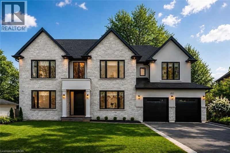 102 CUMMING Court, Ancaster, Ontario, L9G1V3, Ancaster, Ontario — photo 1 of 5