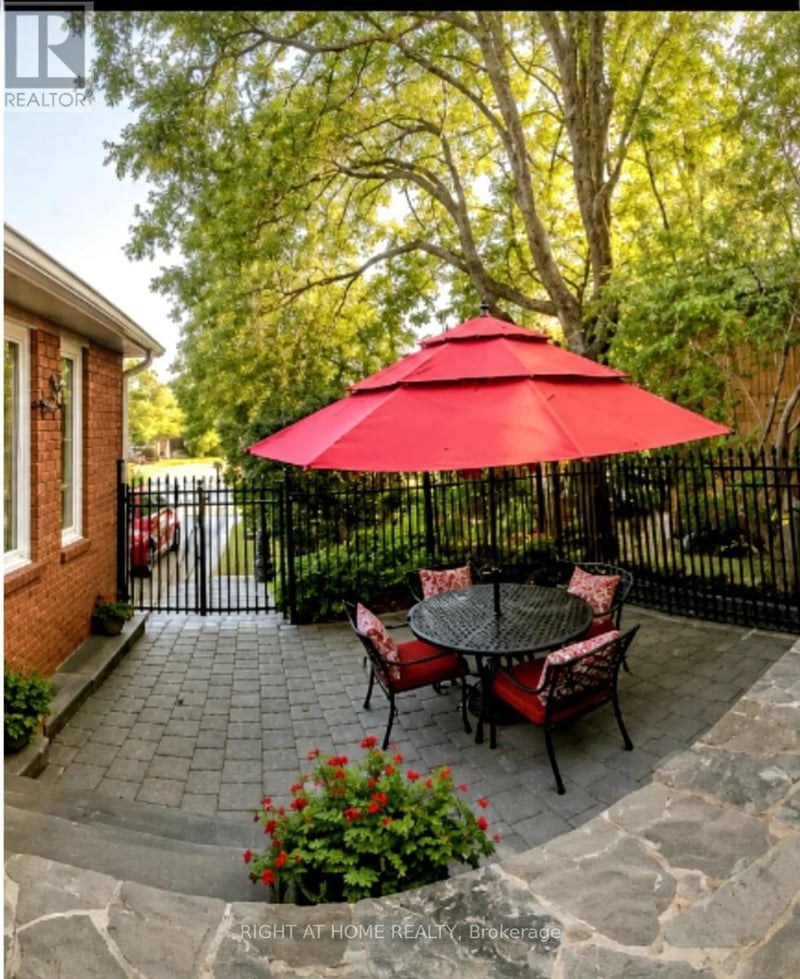 70 Bellona Street, Vaughan (West Woodbridge), Ontario, L4L6R4, Vaughan (West Woodbridge), Ontario — photo 1 of 5