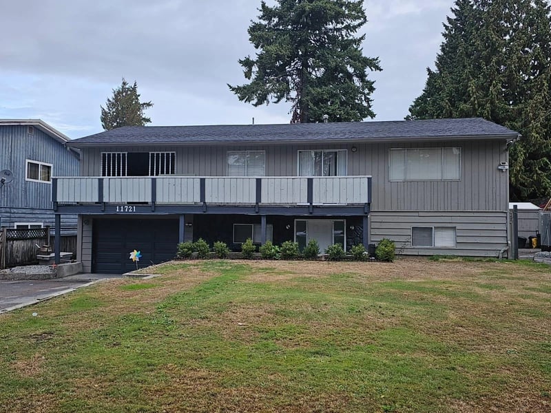 11721 79A Avenue, Delta, British Columbia, V4C1V7, Delta, British Columbia — photo 1 of 5