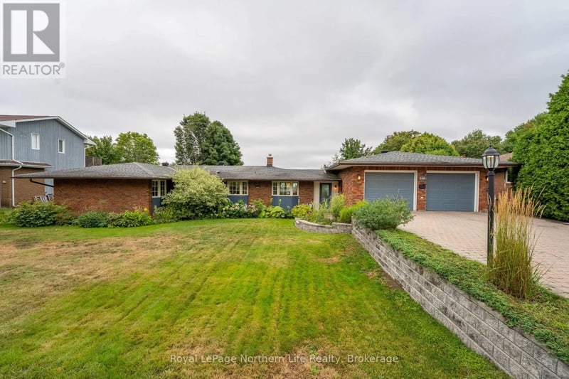 185 Wallace Heights Drive, North Bay (Airport), Ontario, P1C1E7, North Bay (Airport), Ontario — photo 1 of 5