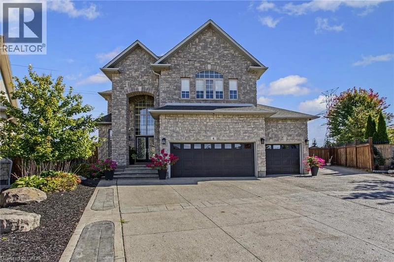 4 PLAYFAIR Court, Ancaster, Ontario, L9K1R6, Ancaster, Ontario — photo 1 of 5