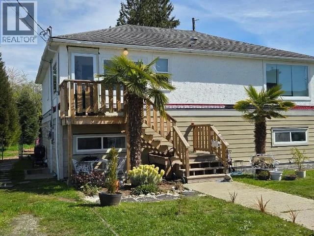 4478 MICHIGAN AVE, Powell River, British Columbia, V8A2S5, Powell River, British Columbia — photo 1 of 5