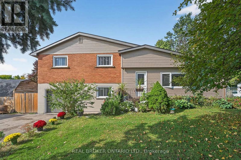 312 Old Guelph Road, Hamilton (Pleasant View), Ontario, L9H5W4, Hamilton (Pleasant View), Ontario — photo 1 of 5