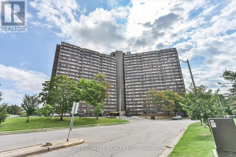 ##1710 11 Wincott Drive, Toronto (Kingsview Village-The Westway), Ontario, M9R2R9, Toronto (Kingsview Village-The Westway), Ontario — photo 1 of 5
