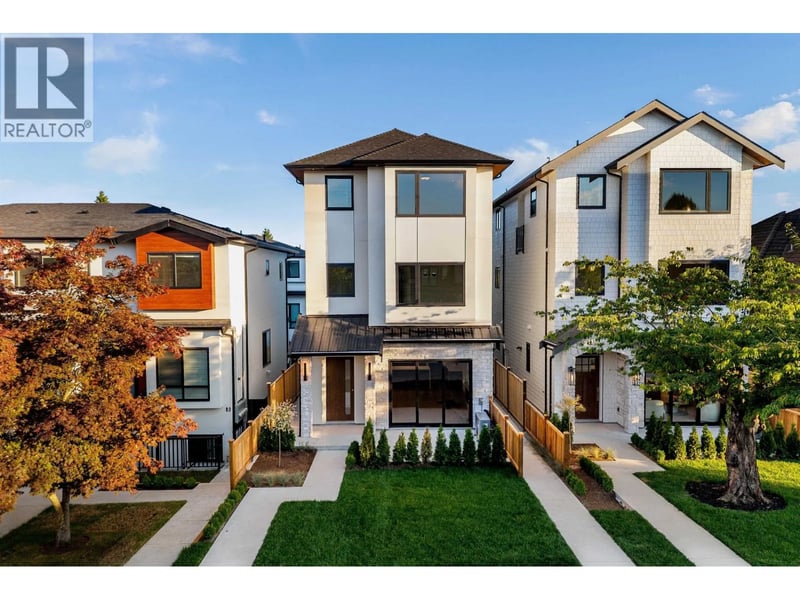 #3 6682 NAPIER Street, Burnaby, British Columbia, V5B2C3, Burnaby, British Columbia — photo 1 of 5