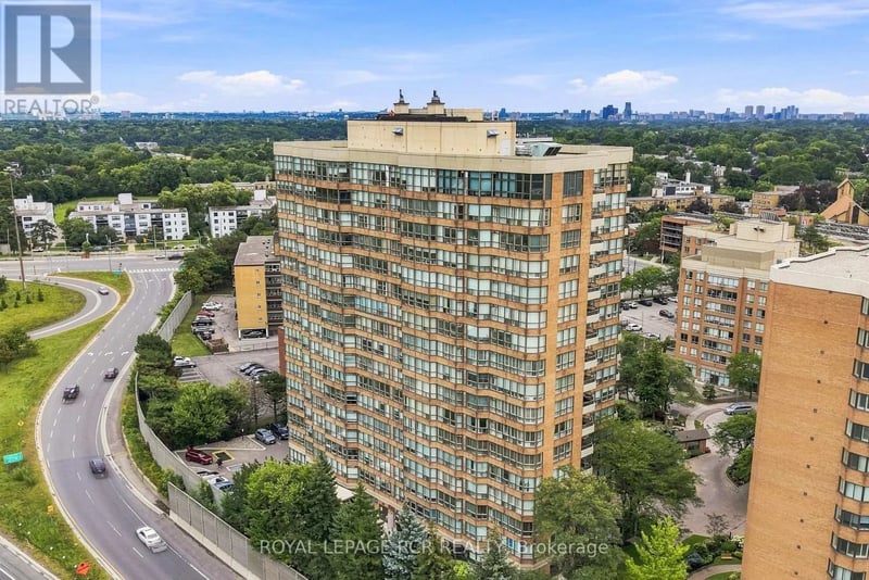 #1016 268 Ridley Boulevard, Toronto (Bedford Park-Nortown), Ontario, M5M4N3, Toronto (Bedford Park-Nortown), Ontario — photo 1 of 5