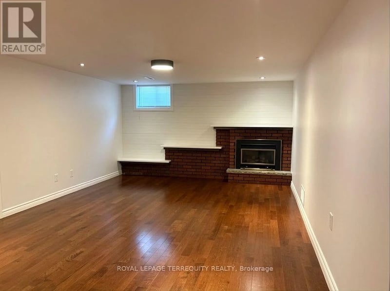 #Lower 896 Fourth Street, Mississauga (Lakeview), Ontario, L5E1J6, Mississauga (Lakeview), Ontario — photo 1 of 5