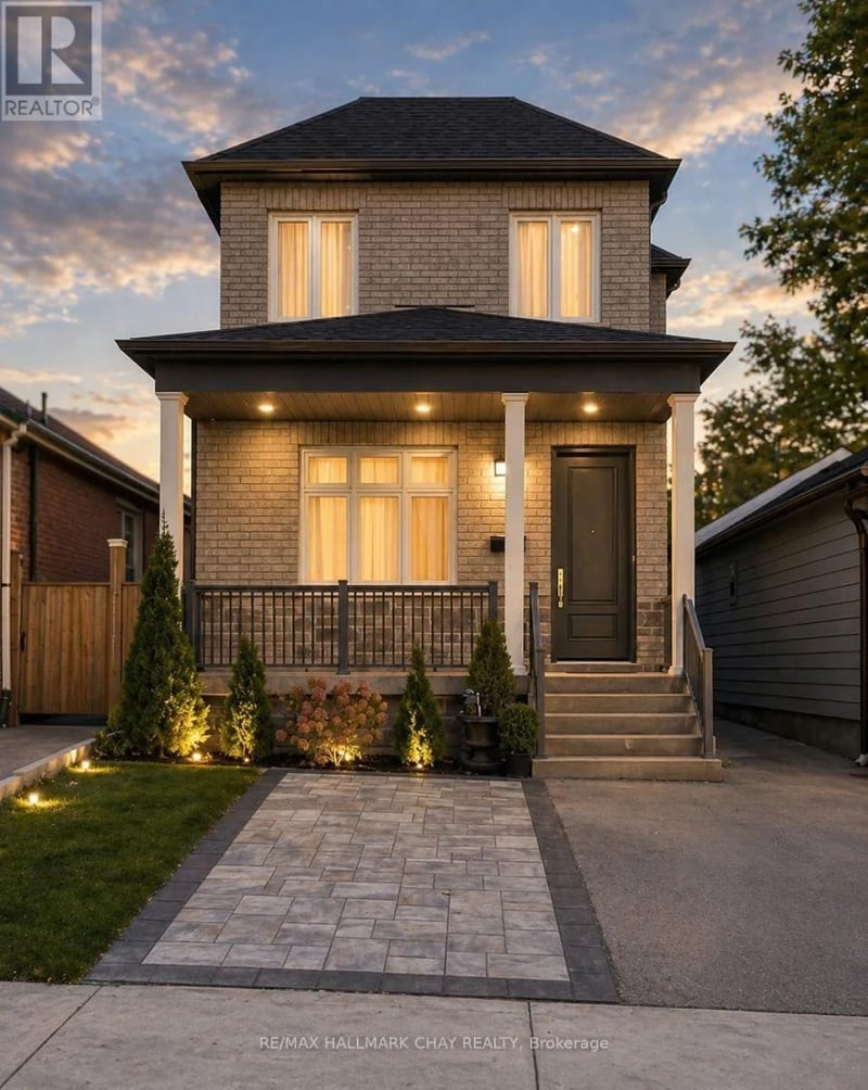 611 Northcliffe Boulevard, Toronto (Oakwood Village), Ontario, M6E3L8, Toronto (Oakwood Village), Ontario — photo 1 of 5