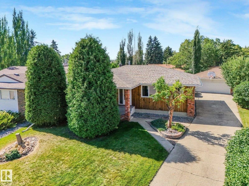 3436 86 ST NW NW, Edmonton, Alberta, T6K0H8, Edmonton, Alberta — photo 1 of 5