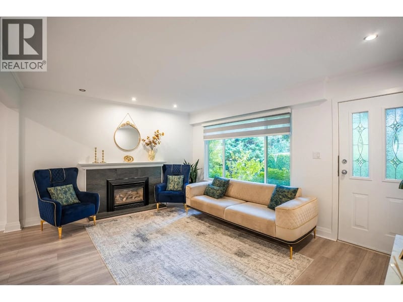 20955 118 Avenue, Maple Ridge, British Columbia, V2X2M6, Maple Ridge, British Columbia — photo 1 of 5