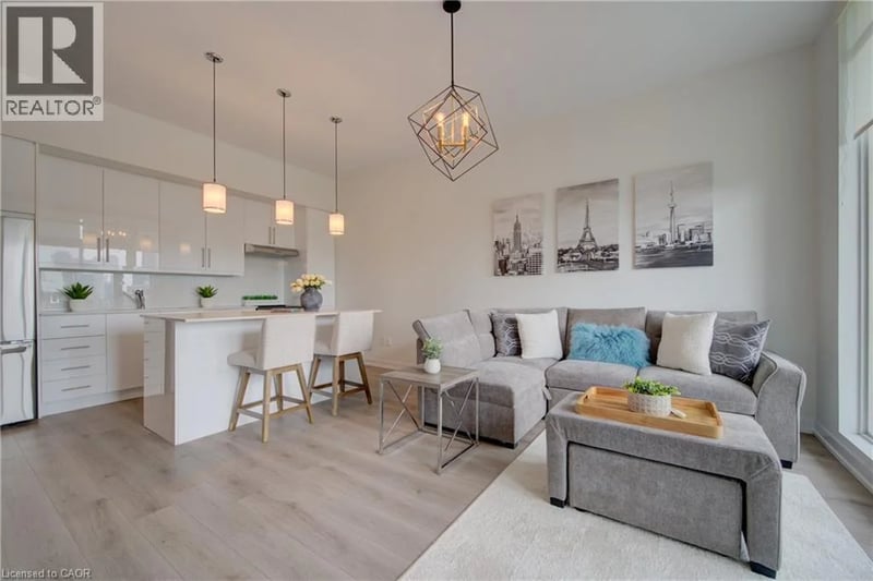 #607 191 KING Street South, Waterloo, Ontario, N2J1R1, Waterloo, Ontario — photo 1 of 5