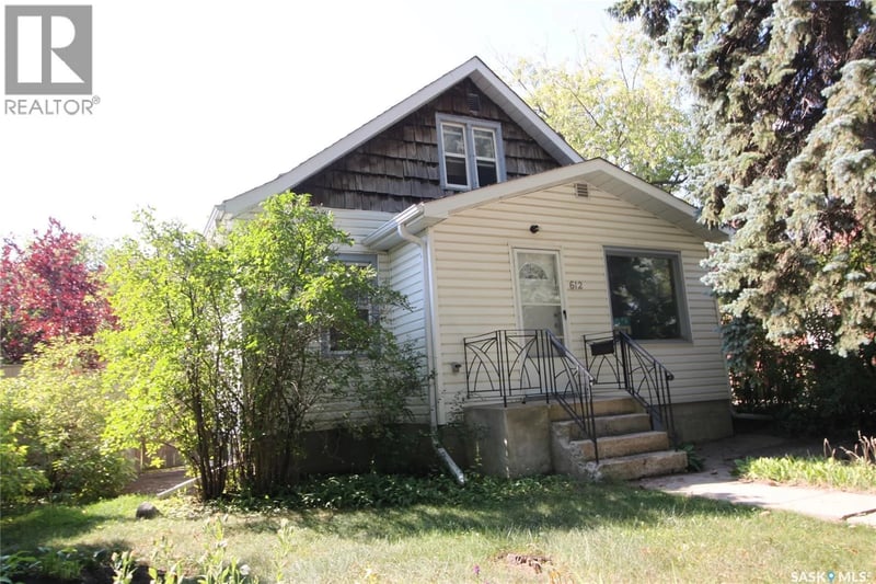612 7th STREET E, Saskatoon, Saskatchewan, S7H0X9, Saskatoon, Saskatchewan — photo 1 of 5