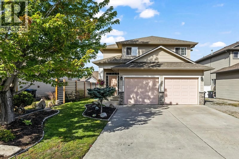 606 South Crest Drive, Kelowna, British Columbia, V1W4Y6, Kelowna, British Columbia — photo 1 of 5